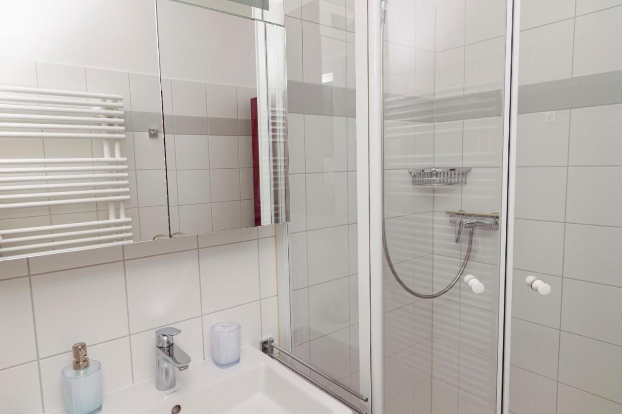 Beautiful 2-Bedroom Apartment Near Schoenbrunn Vídeň Exteriér fotografie