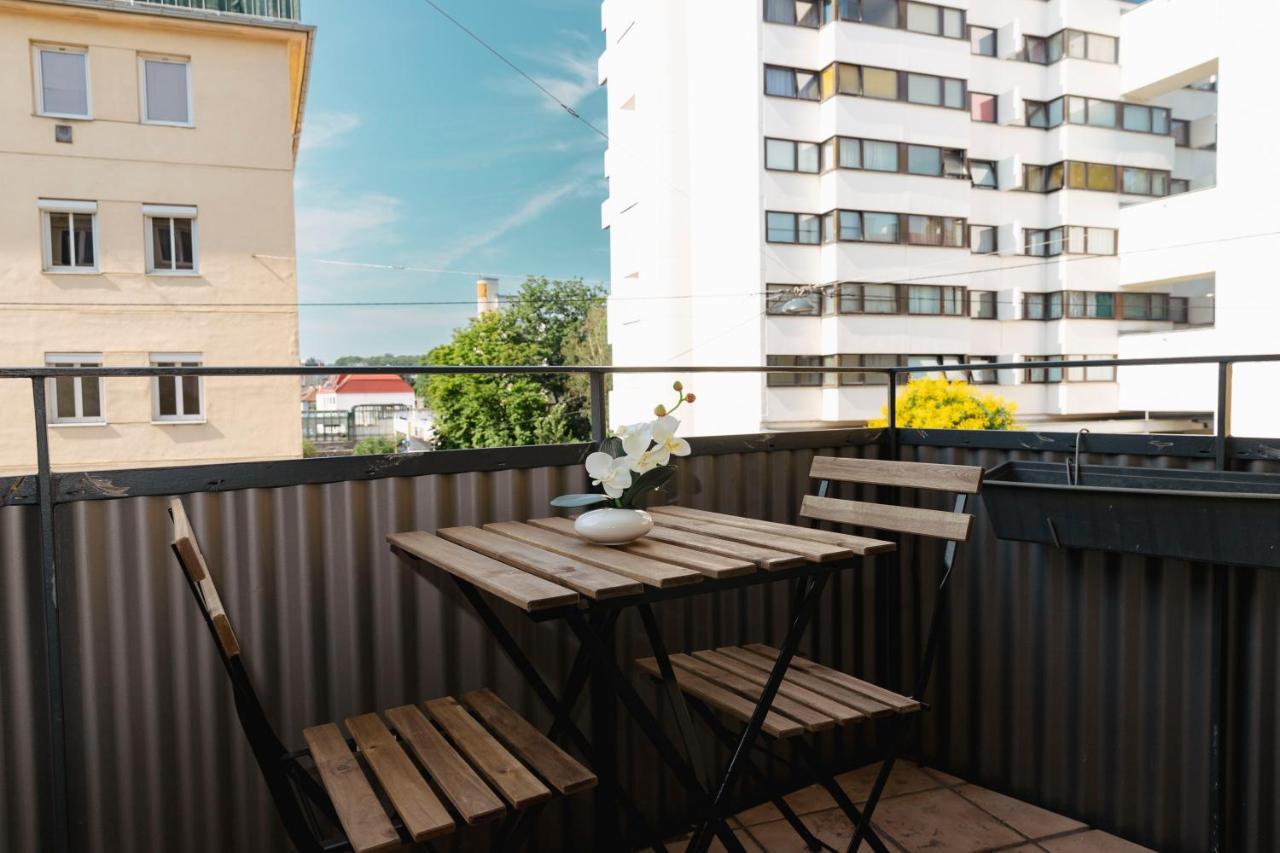 Beautiful 2-Bedroom Apartment Near Schoenbrunn Vídeň Exteriér fotografie