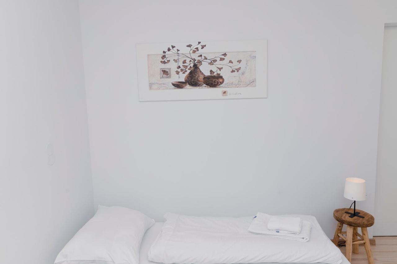 Beautiful 2-Bedroom Apartment Near Schoenbrunn Vídeň Exteriér fotografie