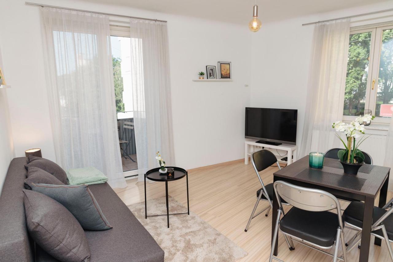 Beautiful 2-Bedroom Apartment Near Schoenbrunn Vídeň Exteriér fotografie
