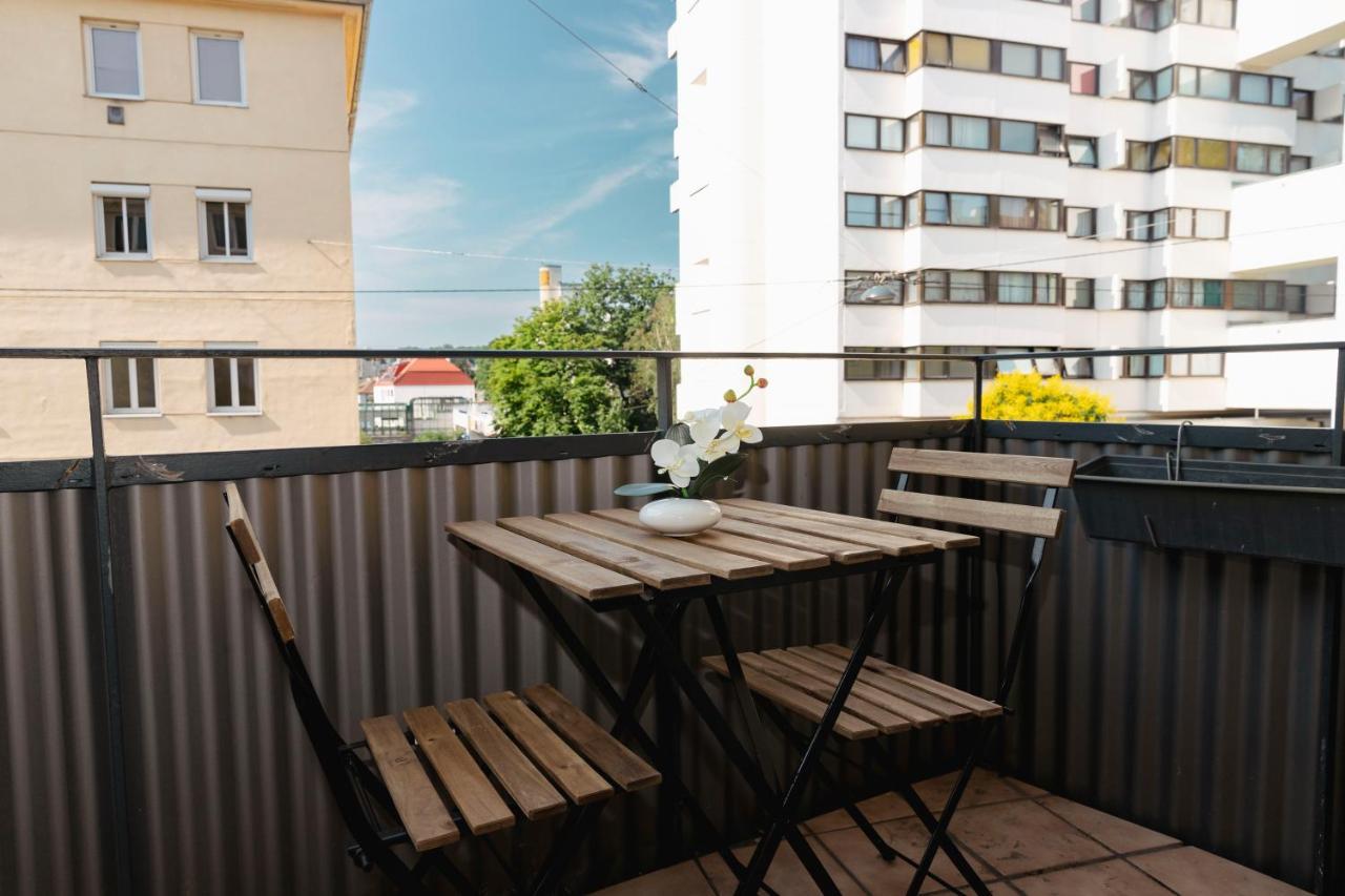 Beautiful 2-Bedroom Apartment Near Schoenbrunn Vídeň Exteriér fotografie